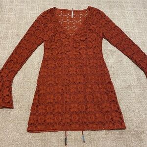 {Free People} Boho Back to Black Terracotta Lace Bell Sleeve Mini Dress - Size 4